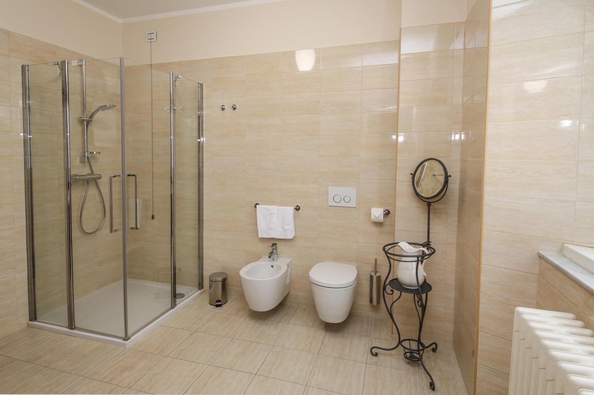 Foresteria La Torretta Fino Mornasco Εξωτερικό φωτογραφία