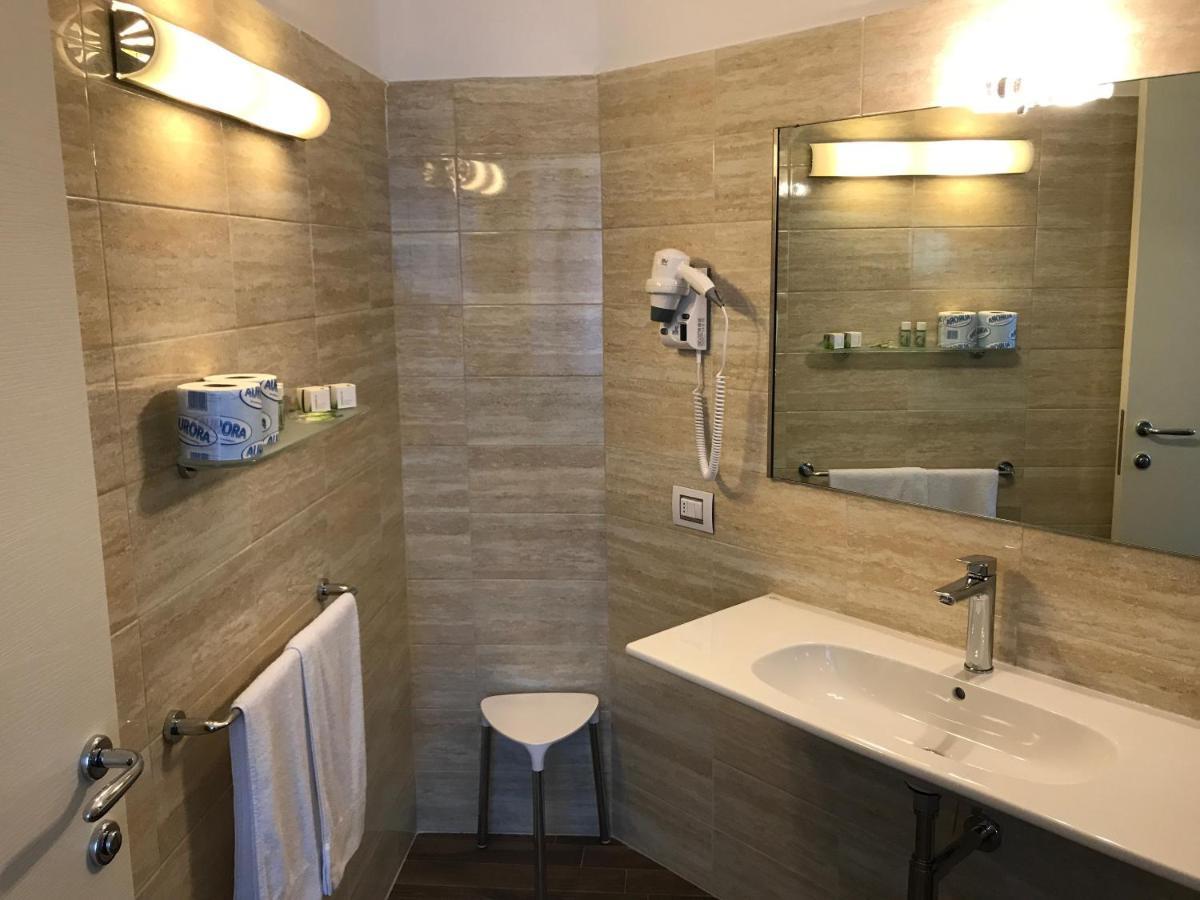 Foresteria La Torretta Fino Mornasco Εξωτερικό φωτογραφία